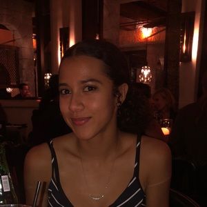 Meet your Posher, Maya
